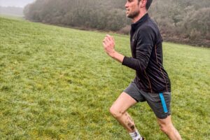 Trail runners running in the Chilterns on the Berko 10km organised by Run the Wild